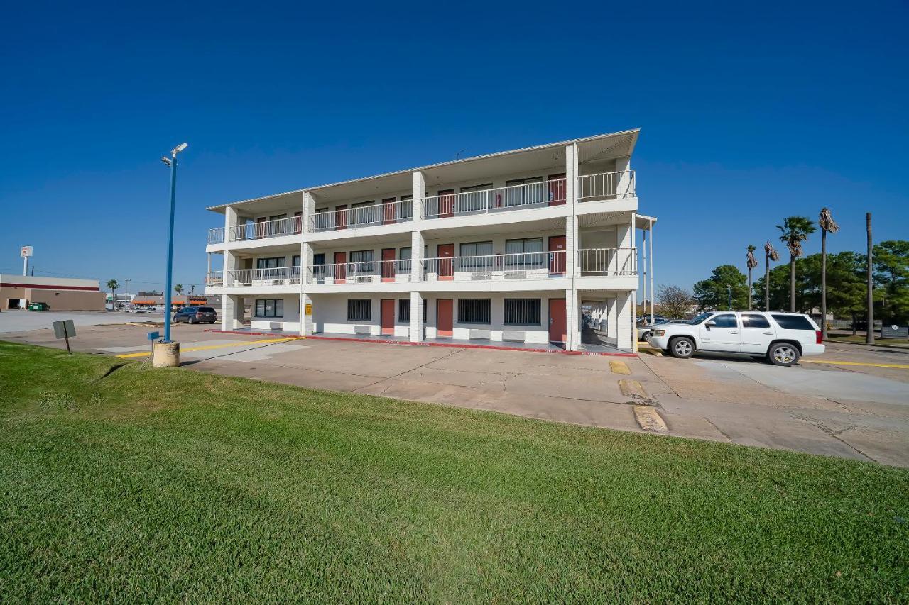 Americas Best Value Inn & Suites Humble Exteriör bild