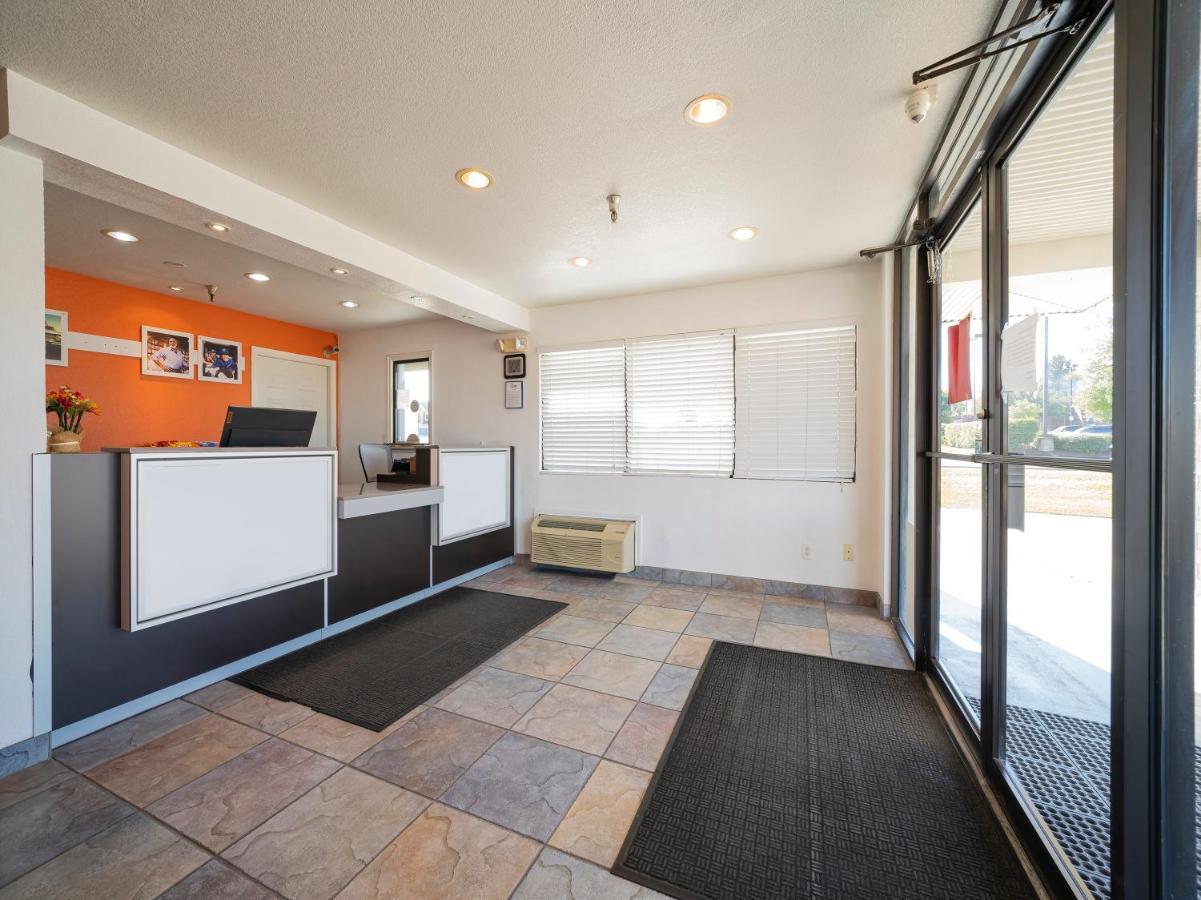 Americas Best Value Inn & Suites Humble Exteriör bild