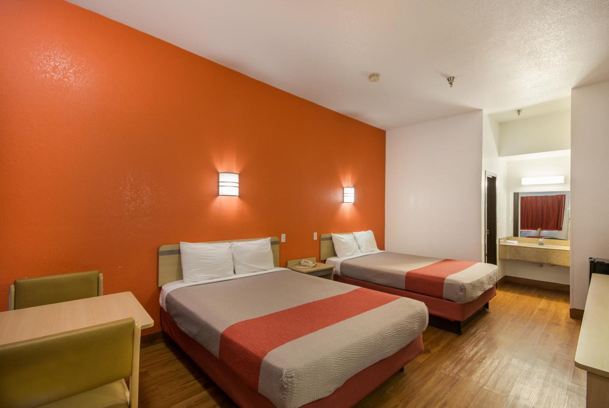 Americas Best Value Inn & Suites Humble Exteriör bild